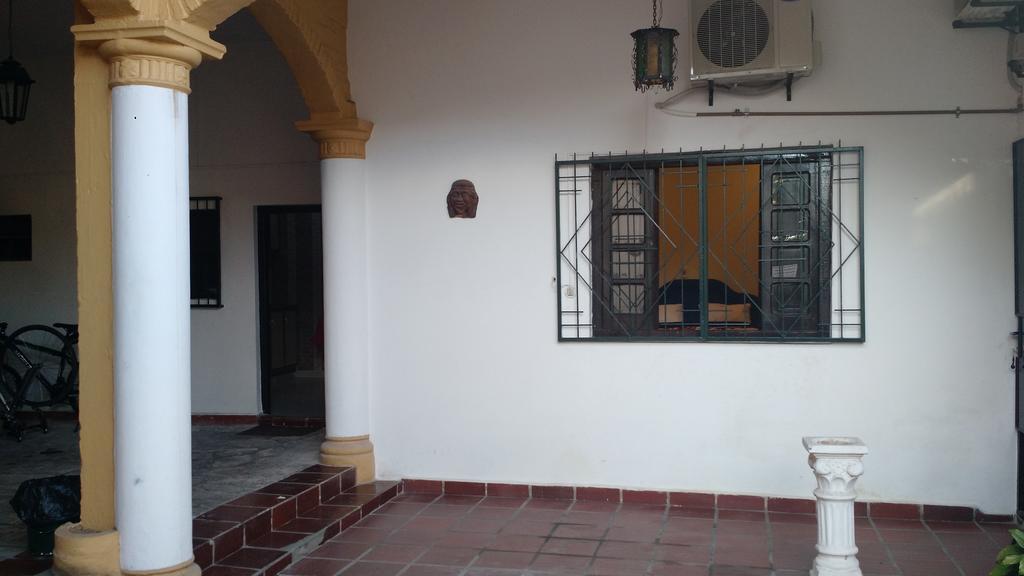 Residencia Leones de Castilla Asunción Exterior foto